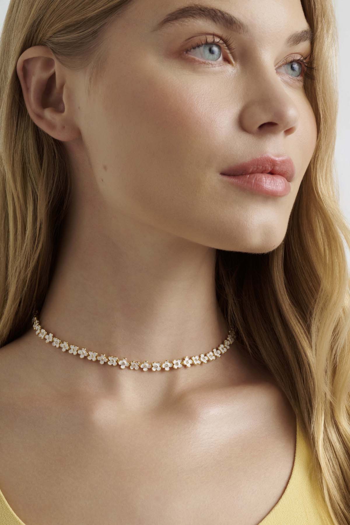 Gabriella Garland Necklace White