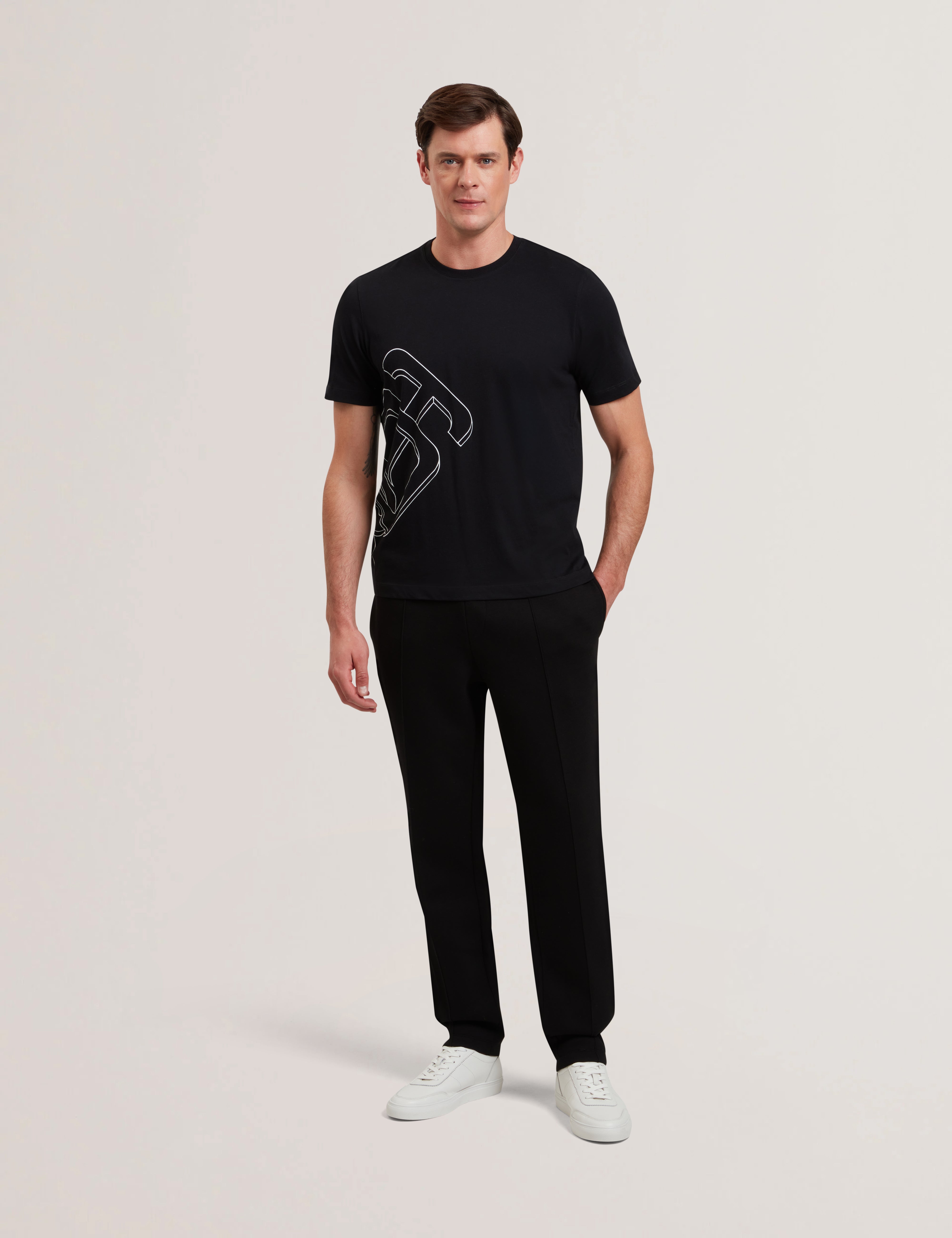بنطال رياضي من النيوبرين بتصميم Slim Fit من Uaver باللون الأسود